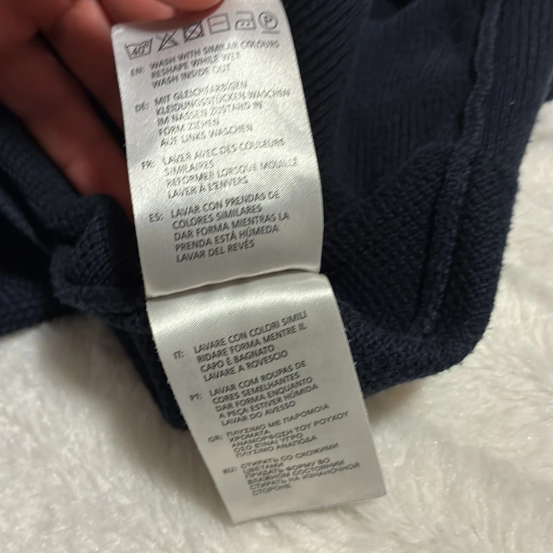 Mörkblå stickad tröja från GANT - 4