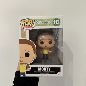 Funko Pop! Animation Rick and Morty Morty #113 - Säljer en Funko Pop! Animation Rick and Morty Morty #113 vinylfigur. Figuren är i originalförpackning, perfekt skick utan synliga skador. Perfekt för samlare eller fans av serien Rick and Morty.