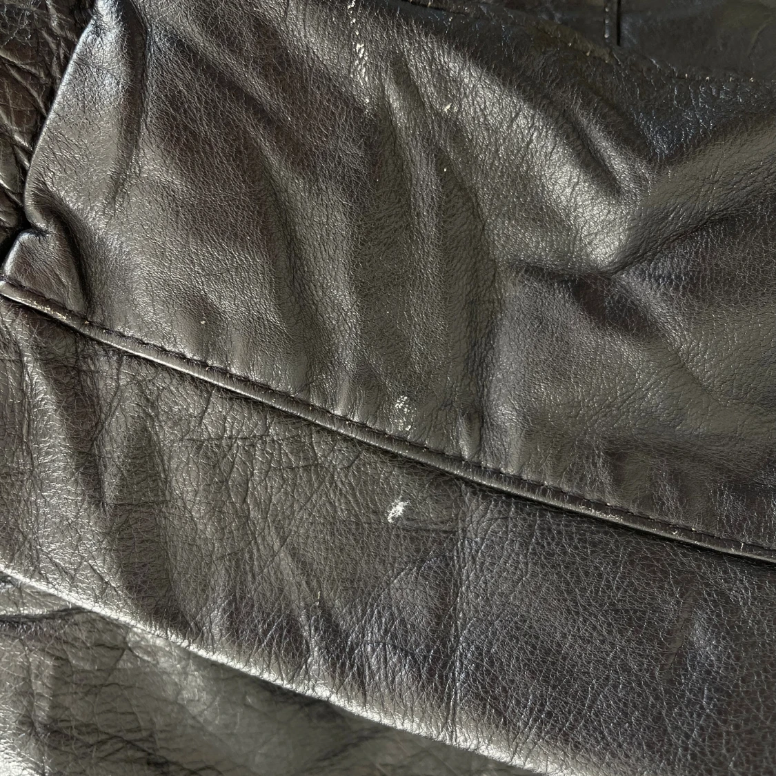 Svart skinnjacka i äkta läder - 4