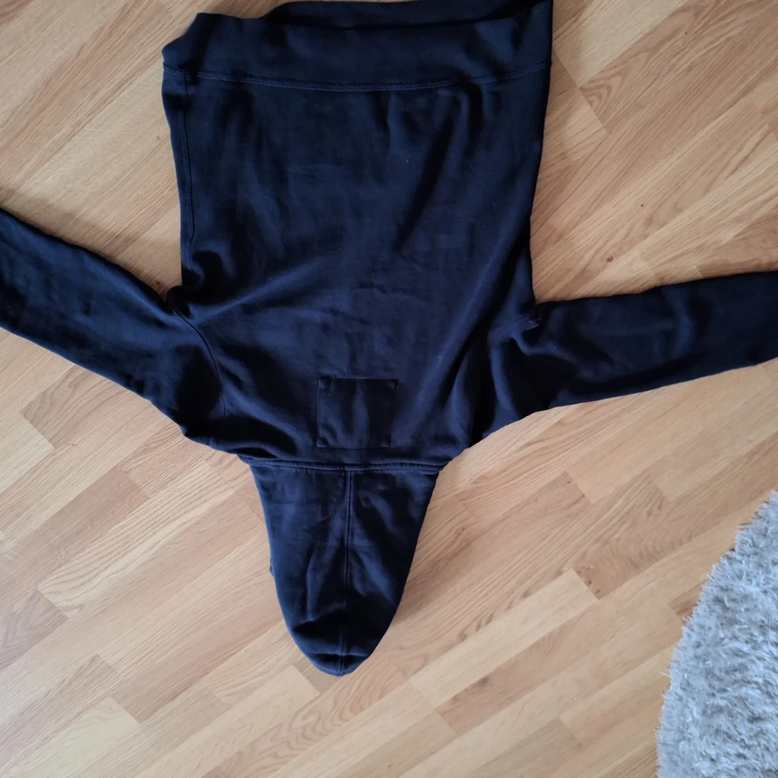 Mörkblå hoodie från Abercrombie & Fitch - 2