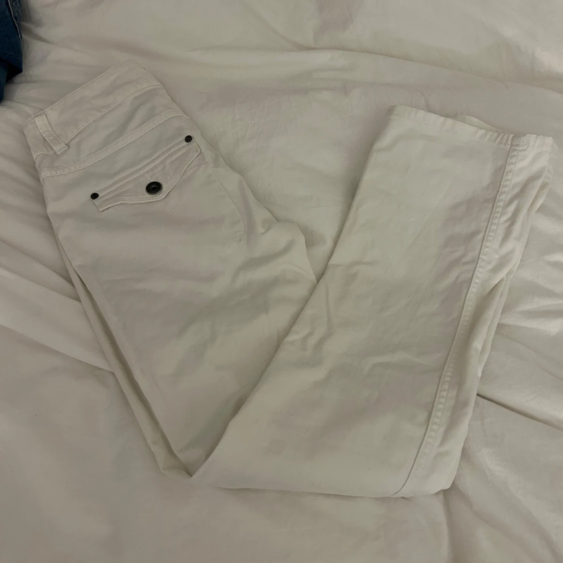 Vita byxor från Peak Performance - 2