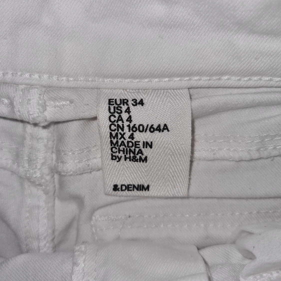 Vita denimshorts med dragkedjor H&M - 2