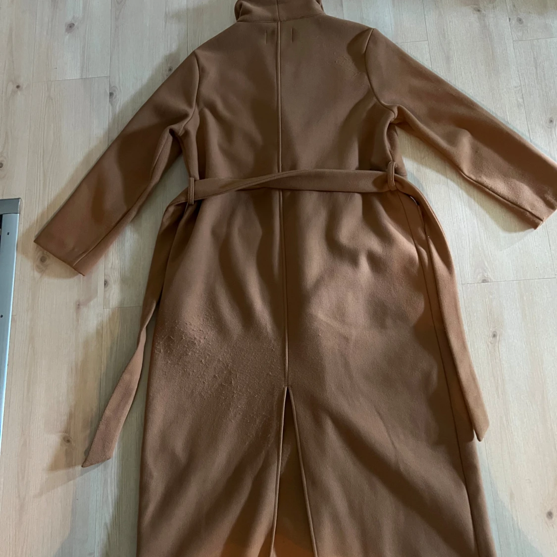 Kamelbrun kappa från Bik Bok, M - 1