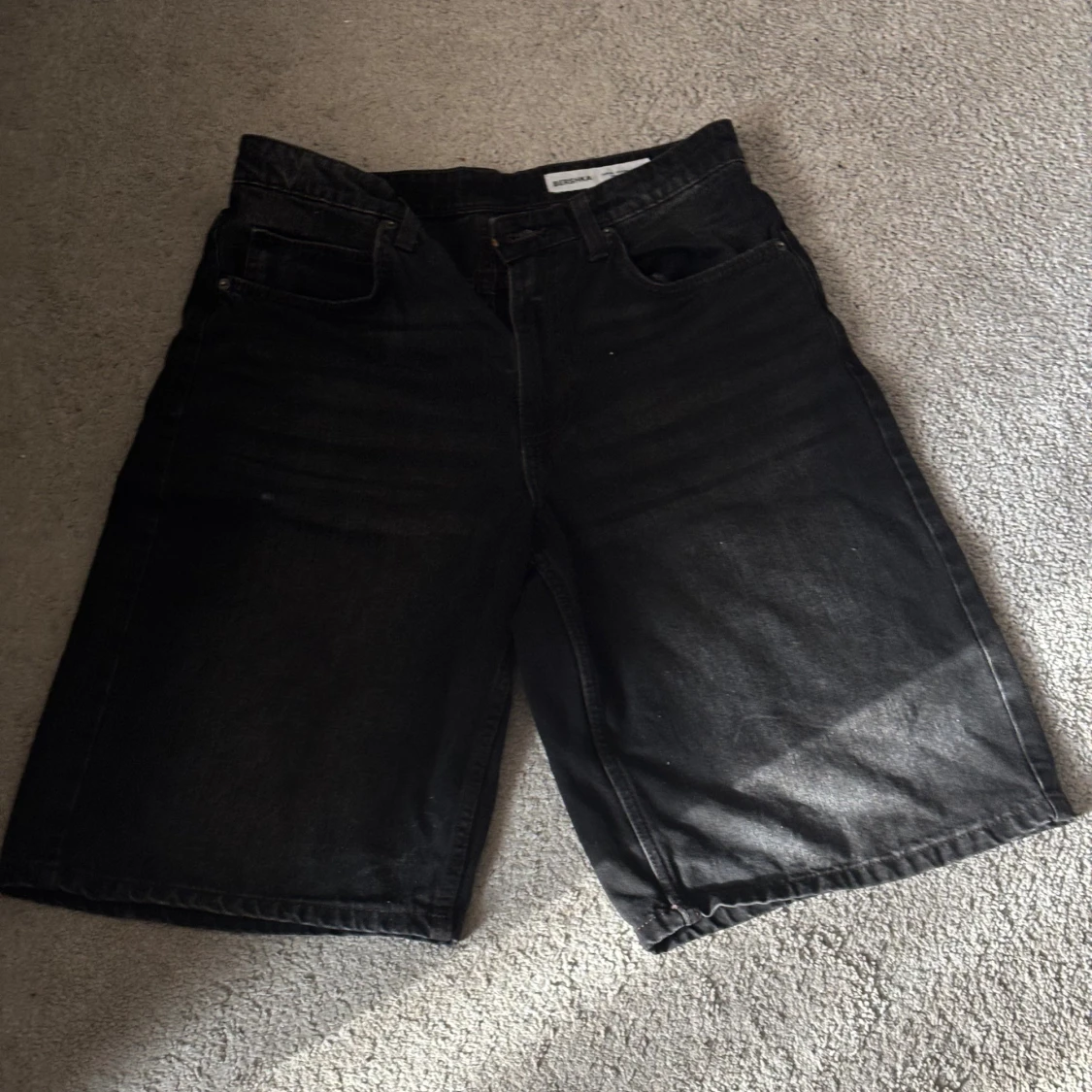 Svarta jeansshorts från Bershka - 2