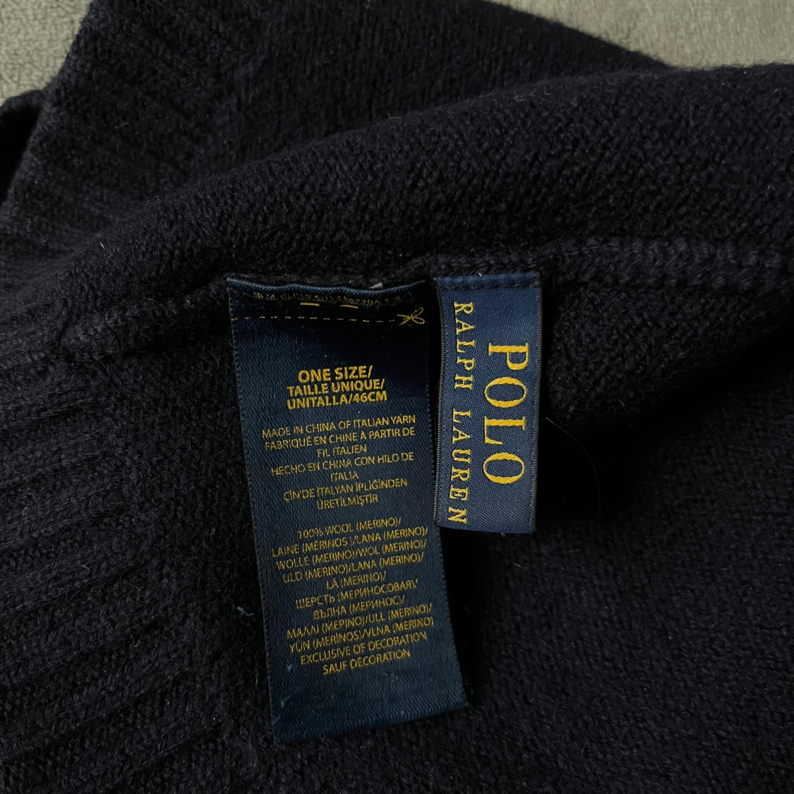 Svart merinoullsmössa från Polo Ralph Lauren - 2