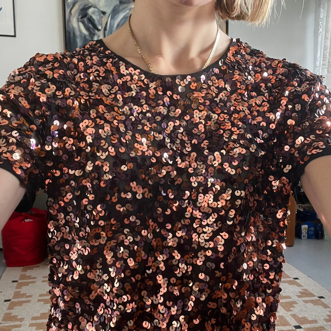 Glittrig paljettopp i koppar och svart - 3