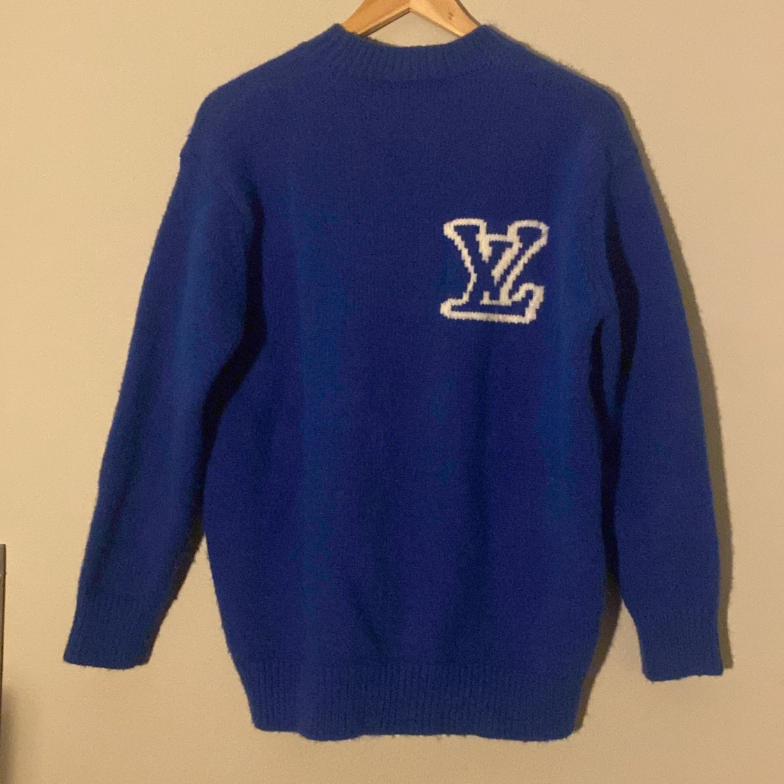 Blå stickad tröja från Louis Vuitton - 1