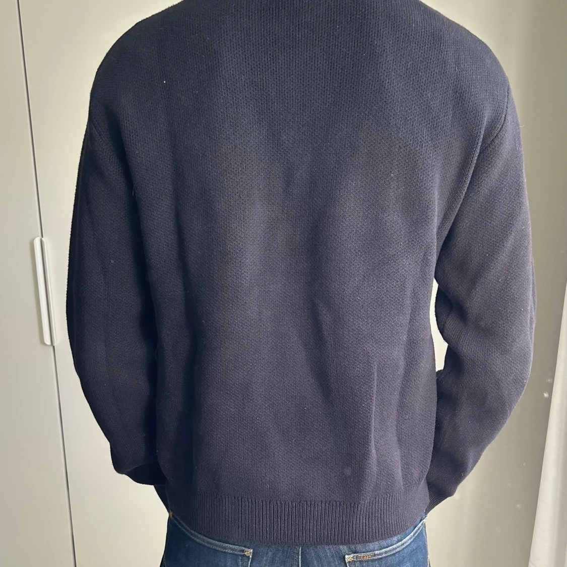 Svart stickad tröja - 2