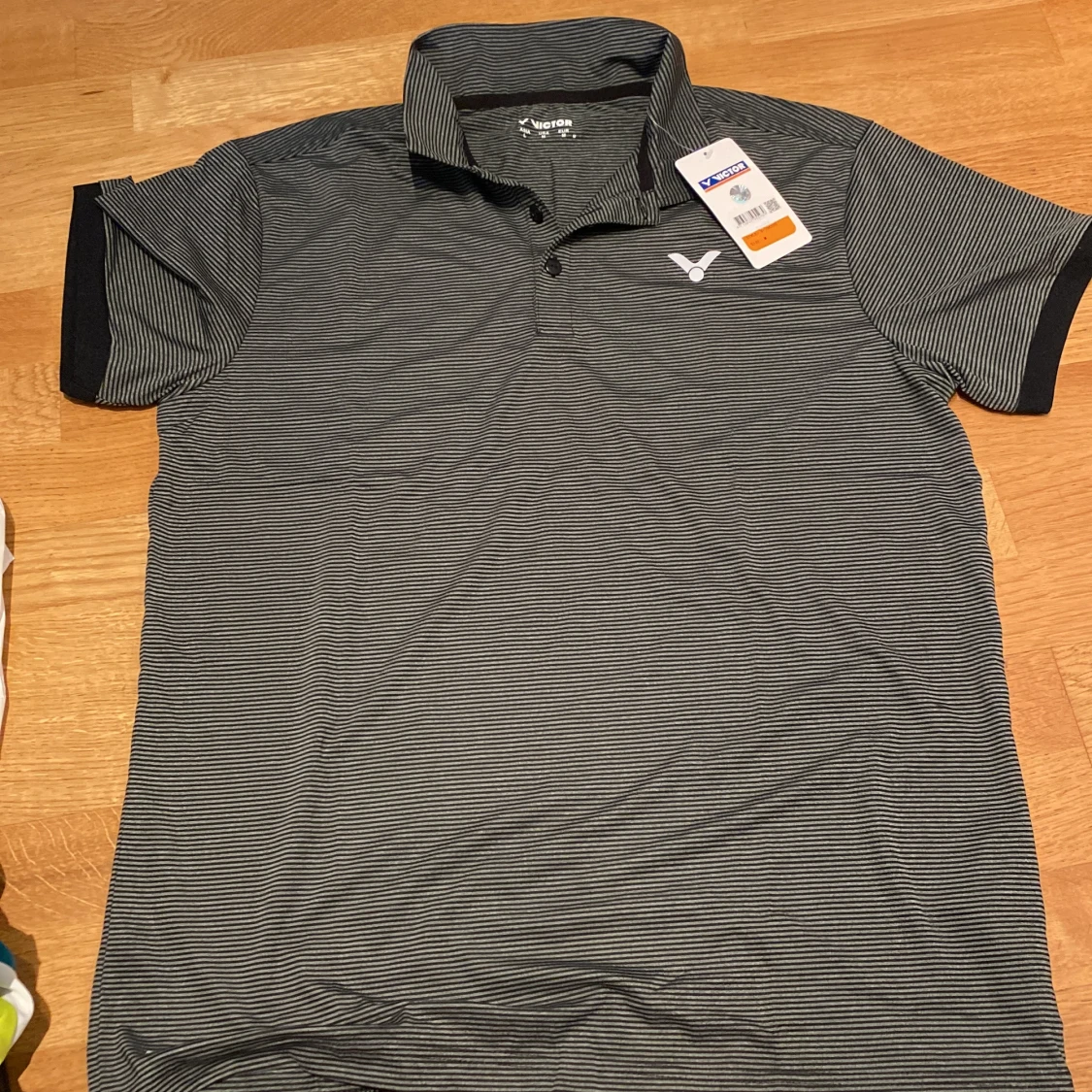 Victor - Randig pikétröja / Badminton - Ny