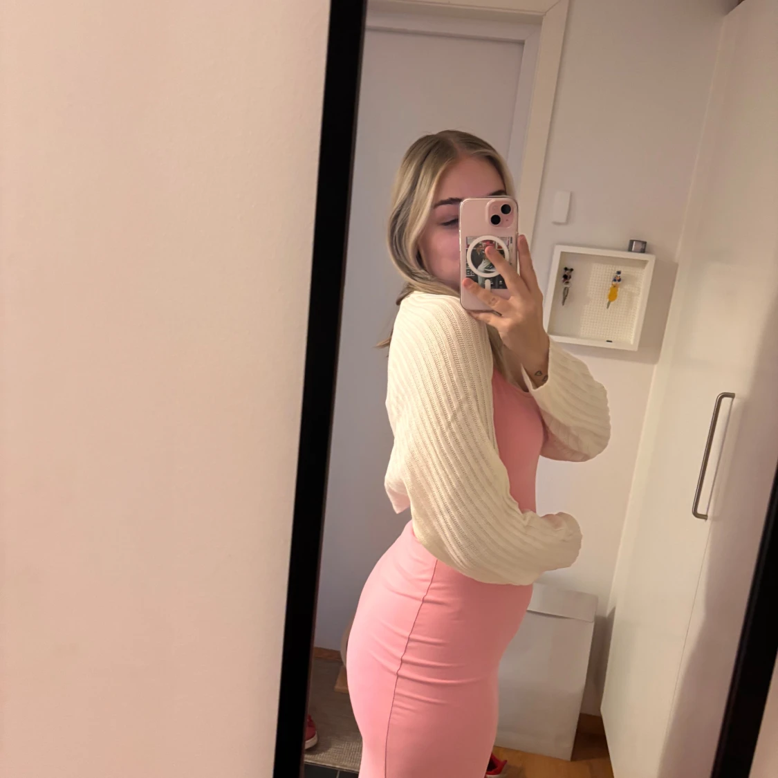 Ribbad croppad kofta i svart och vitt - 3