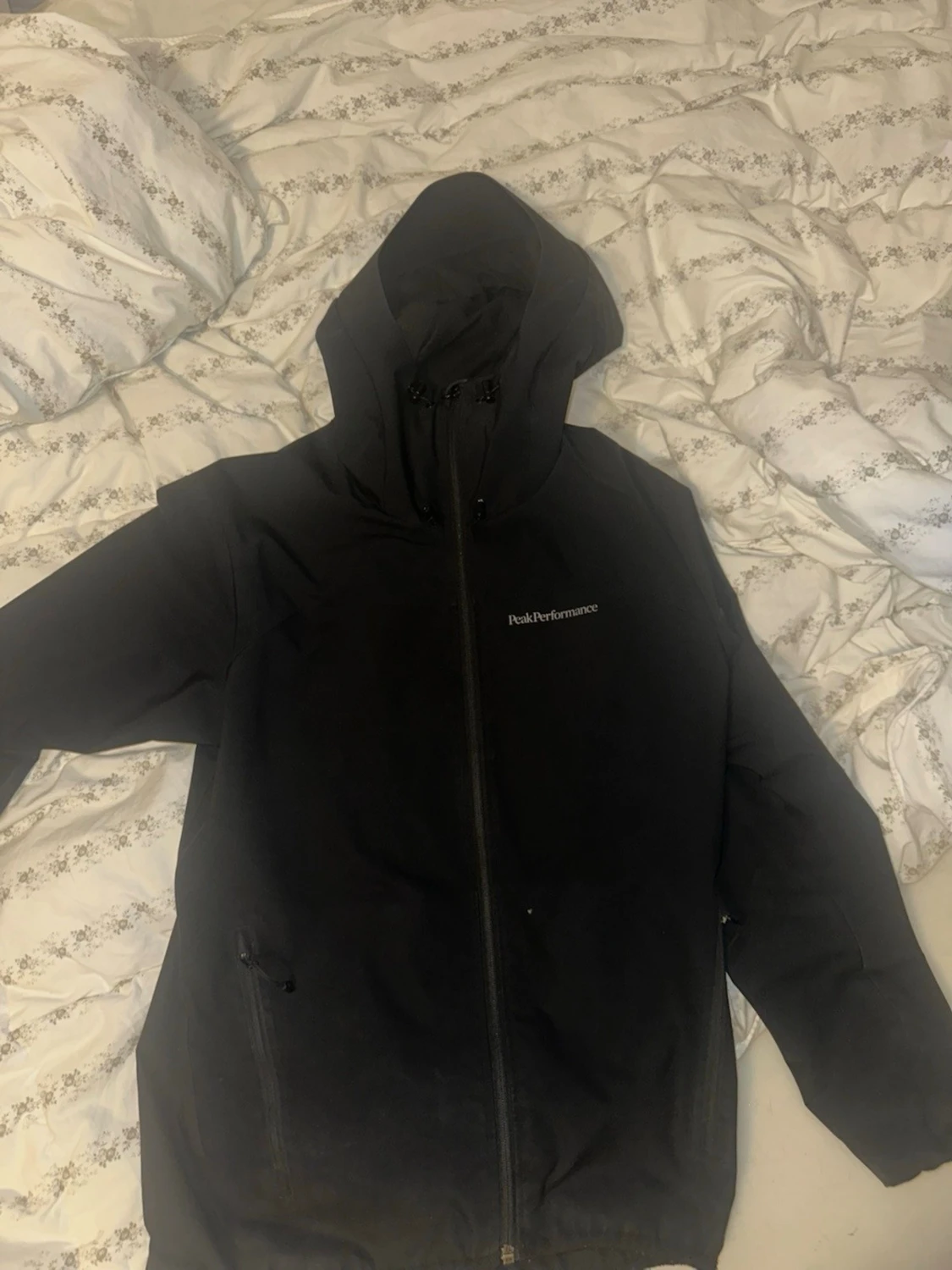 Svart vindjacka Peak Performance  - 2