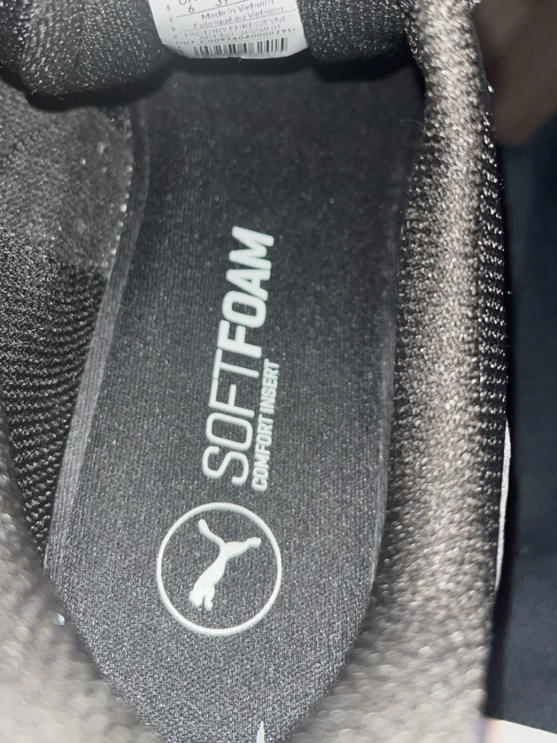 Svarta Puma sneakers med vit sula - 2