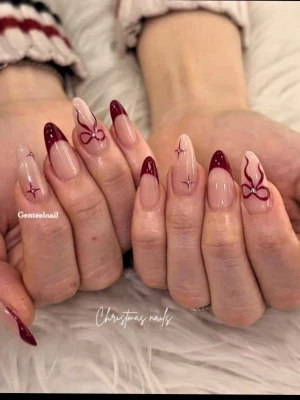 ✨Handgjorda lösnaglar✨ - Skriv för frågor, önskemål och storlek!pris kan diskuteras💖Perfekt för dig som vill ha unika och snygga naglar med detaljerad konst.