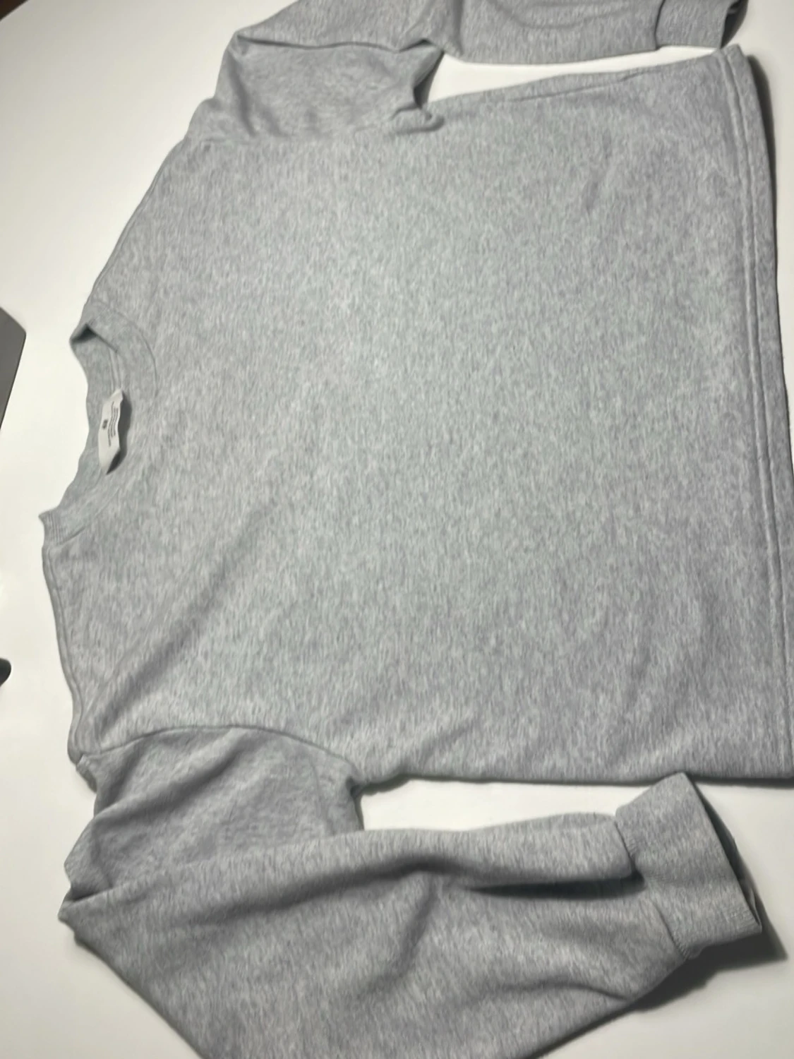 Grå långärmad sweatshirt från H&M