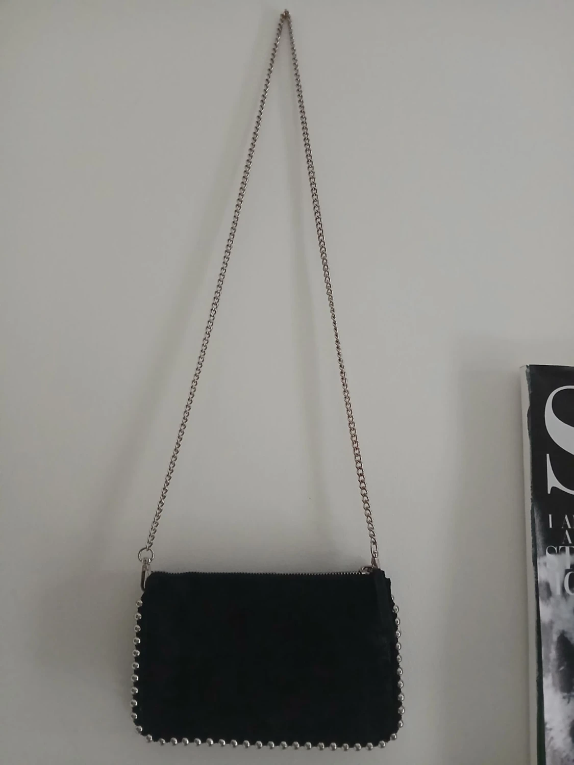 Svart axelväska med kedja från Zara