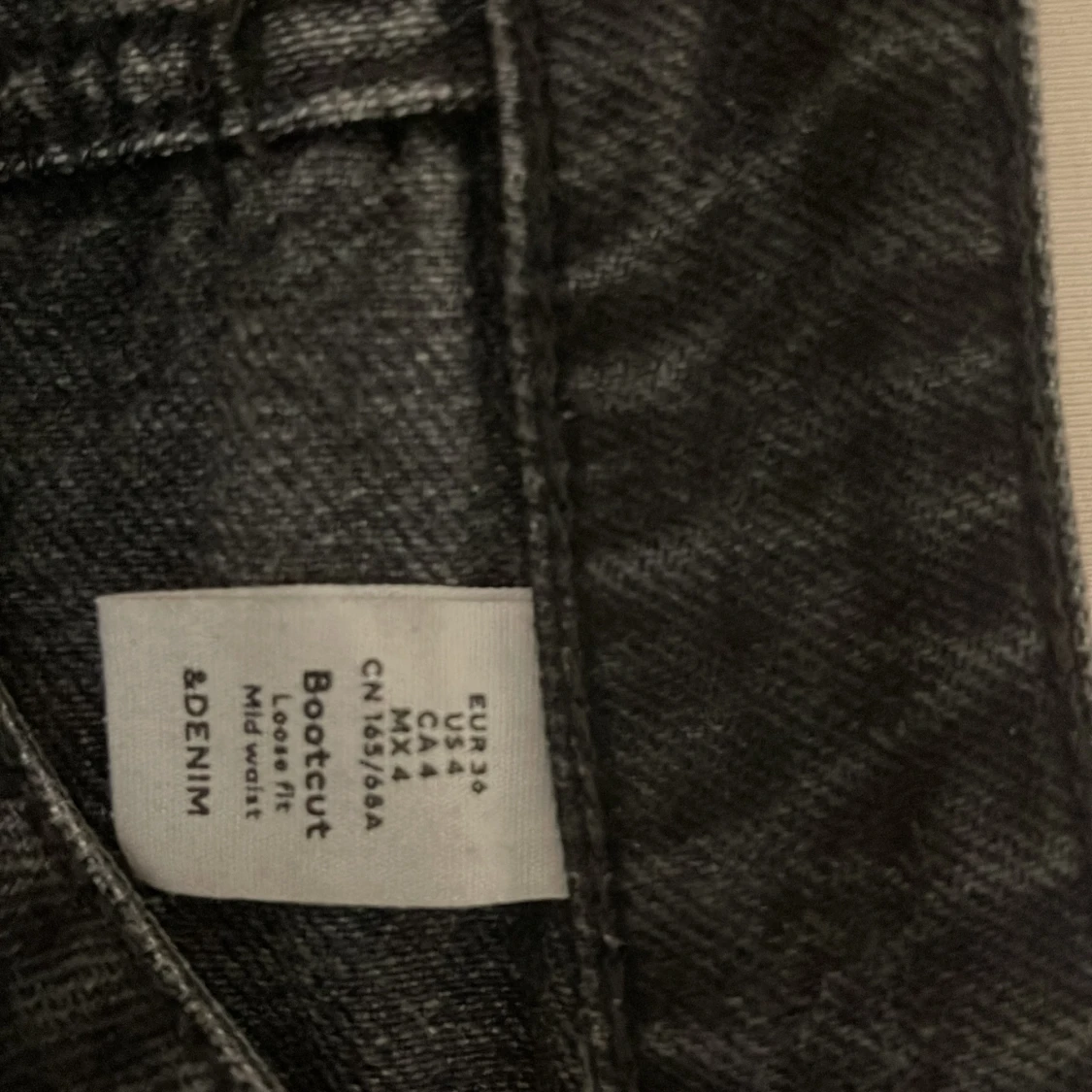 Svarta bootcut jeans från &Denim - 2