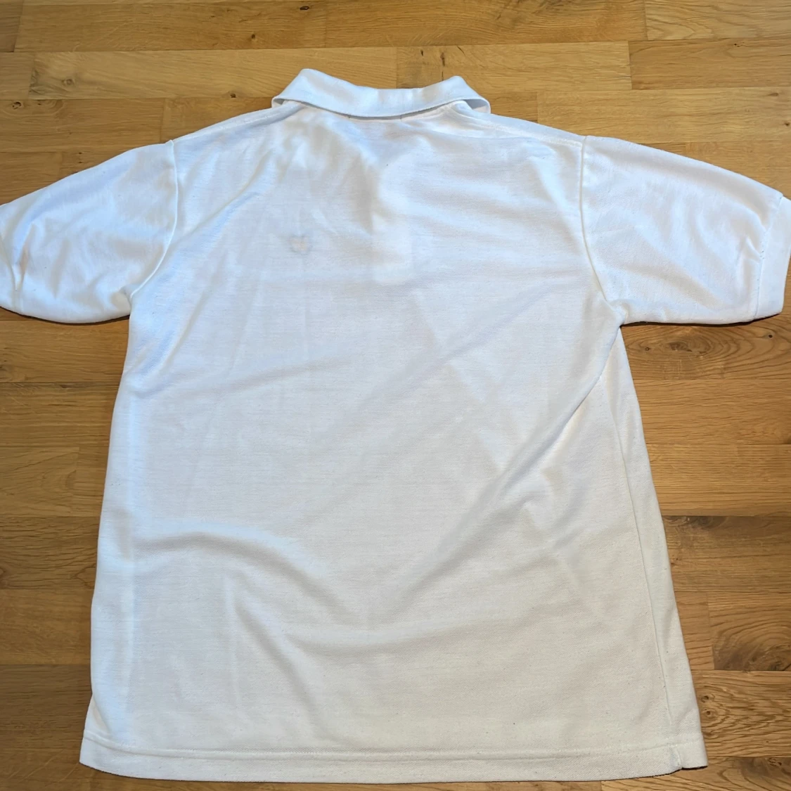 Vit pikétröja från Lyle & Scott - 3