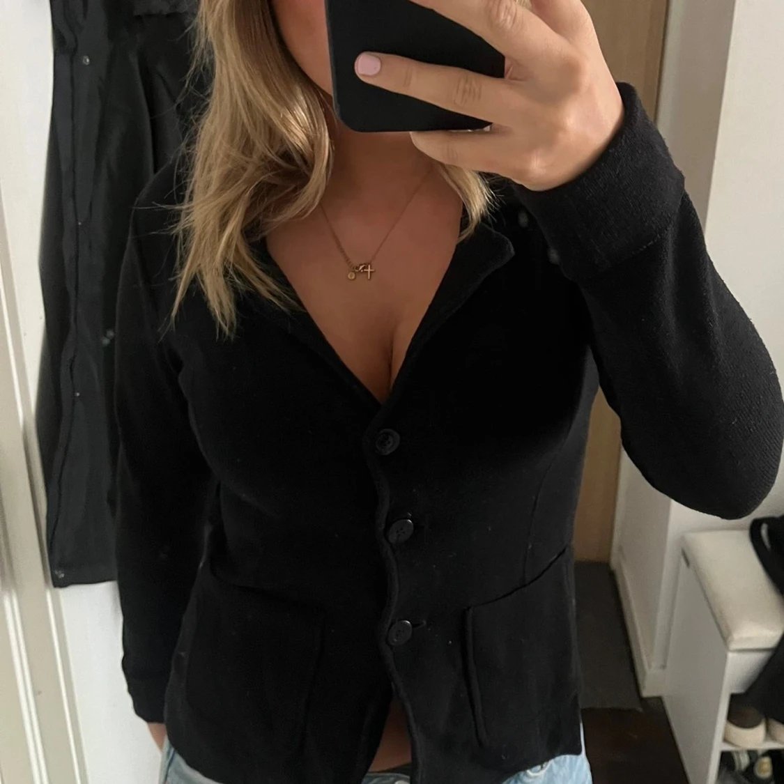 Svart långärmad tröja