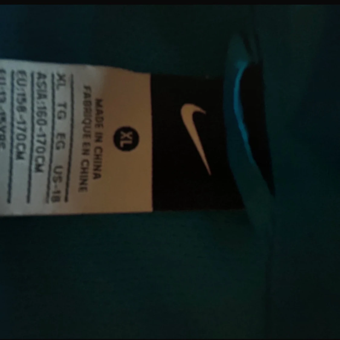 Turkos Nike FC Barcelona vindjacka 158-170 - 2