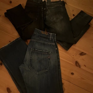 3x jeans (Dondup) (Nudie) (Tiger of sweden) - Dondup st w32 skick 9/10 Nudie     St w27/32 skick 9/10 Tiger of sweden st w29 skick 9/10 Alla 3 för 700 kr
