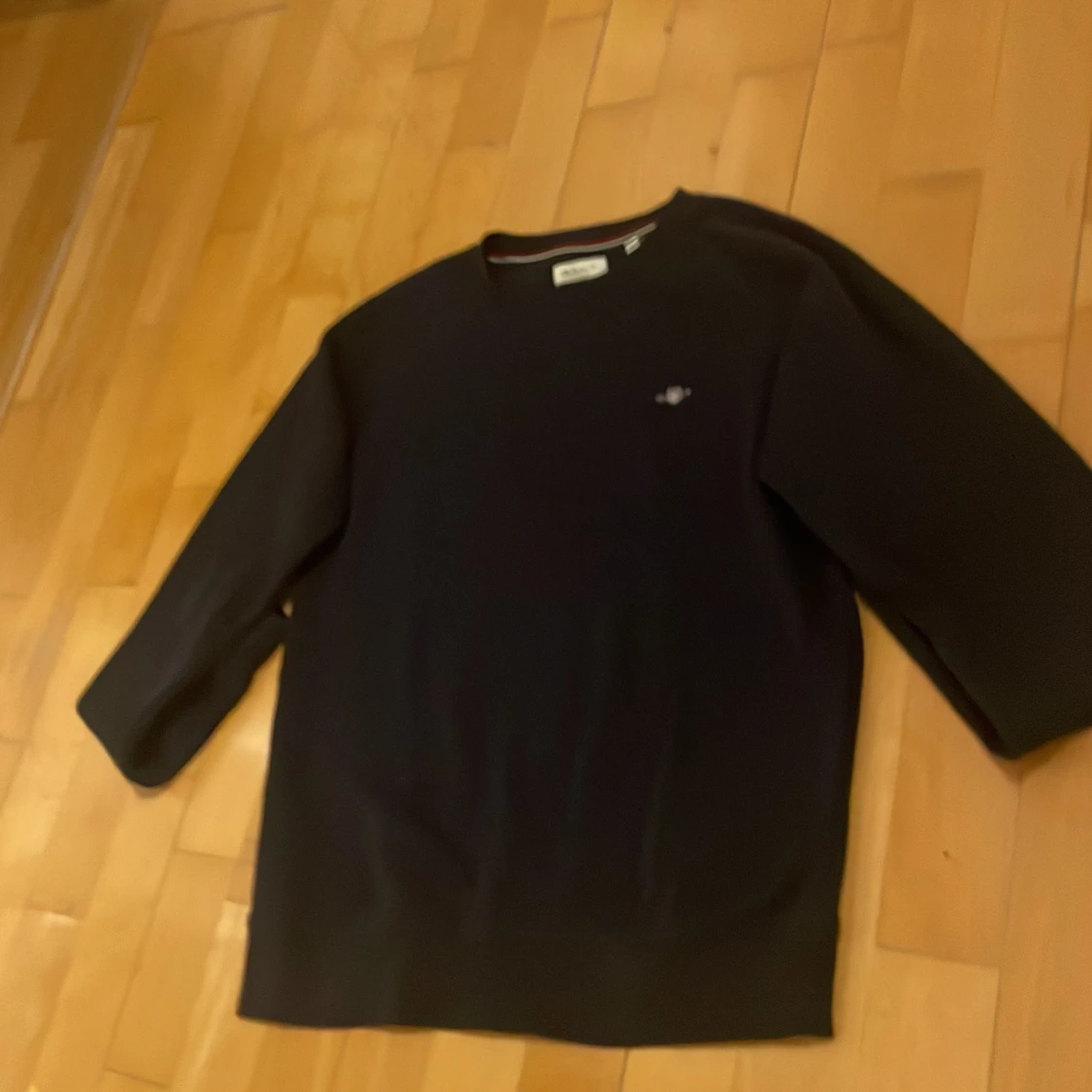 Mörk blå hoodie från gant - 1