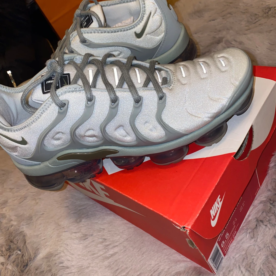 Nike Vapormax sneakers i silvergrå