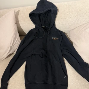 Gasp hoodie - Storlek S