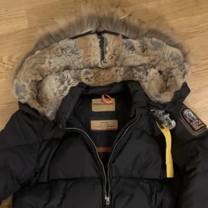 Parajumper long bear  - Äkta Parajumper long bear strl M i fint skick 