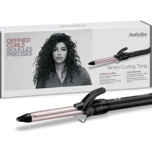 BaByliss 19mm Curling Tong - BaByliss 19mm Curling Tong med satin-touch finish, 10 värmelägen (110°C-180°C), sval topp, integrerat värmestöd och 1,8 m roterande sladd. Ger definierade lockar och är i mycket fint skick, komplett med originalförpackning.