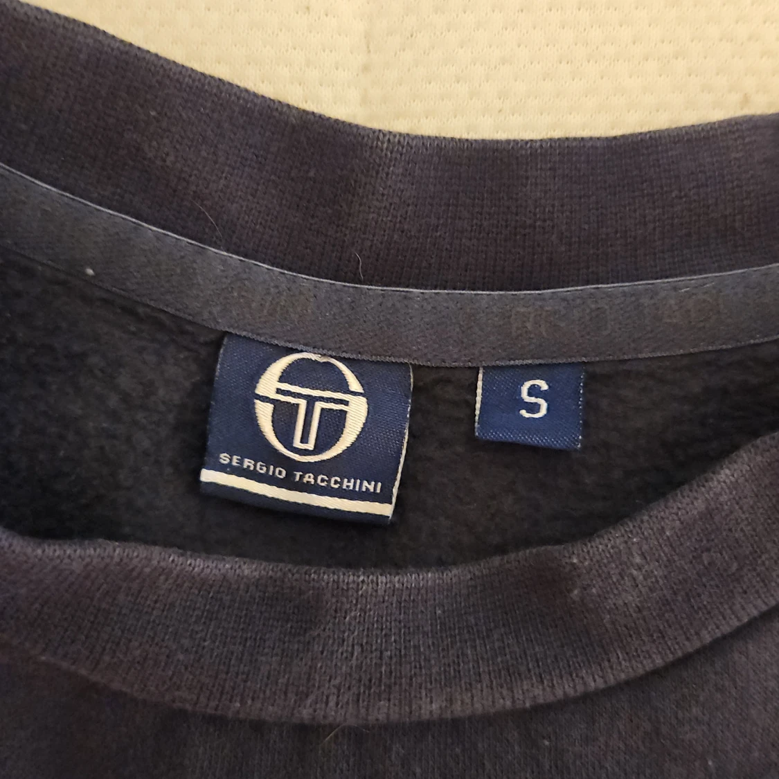 Mörkblå sweatshirt från Sergio Tacchini - 2