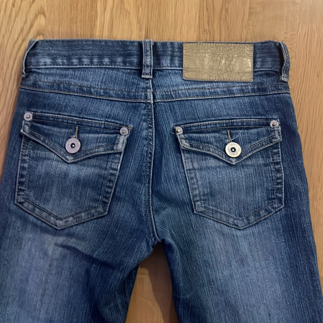 Blå 2000s jeans - 4