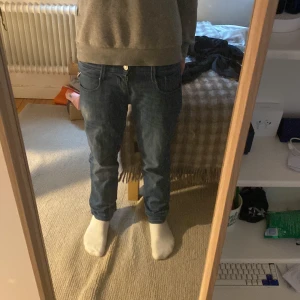 Replay anbass hyperflex  - Ett par feta replay anbass i storlek 30/30 de är i mycket bra skick och är riktig snygga. Kostar endast 399 ! Nypris runt 1700. Om ni har några frågor är det bara att skriva ✌️