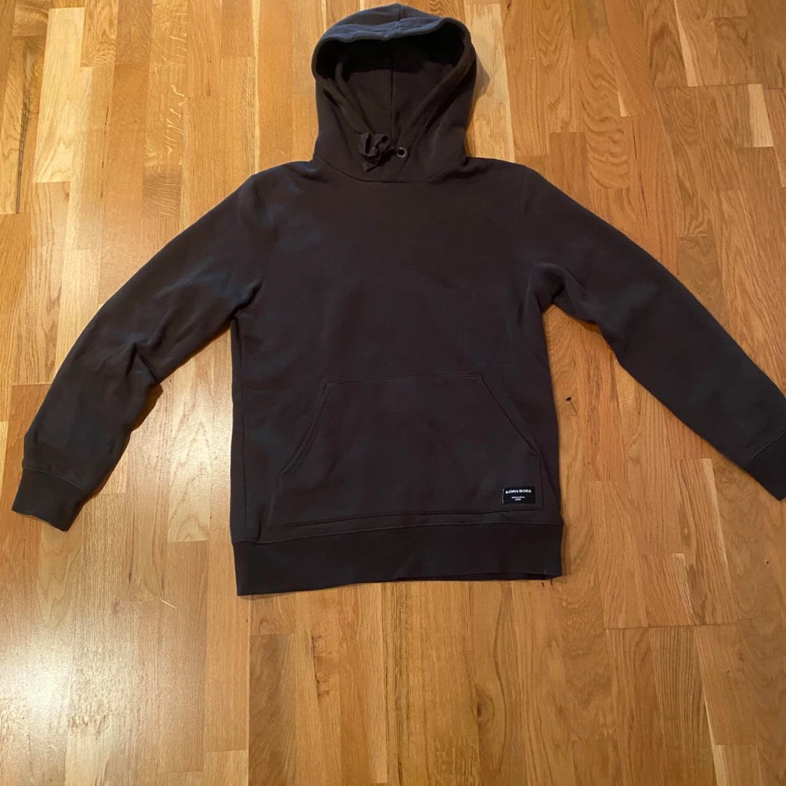 Mörkbrun hoodie från Björn Borg - 1