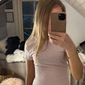 Ljusrosa topp - Endast testat den💕 För fler bilder och frågor skriv privat