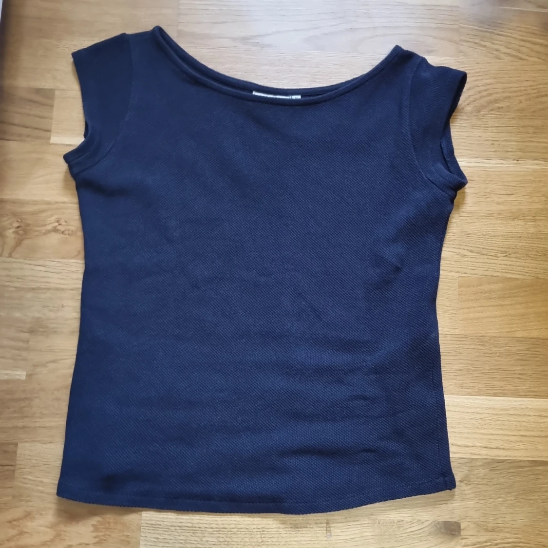 Mörkblå stickad topp från Boomerang