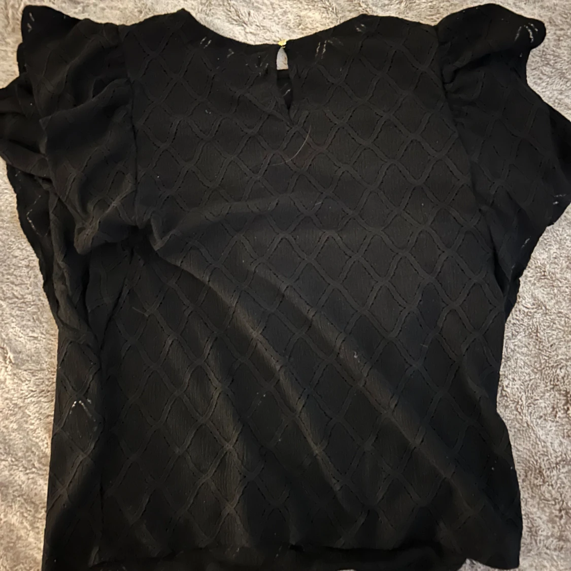 Svart kortärmad blus från Lindex - 1