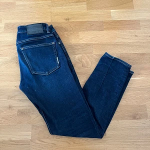 30/30 - NEUW jeans knappt använda, slim och i fint skick