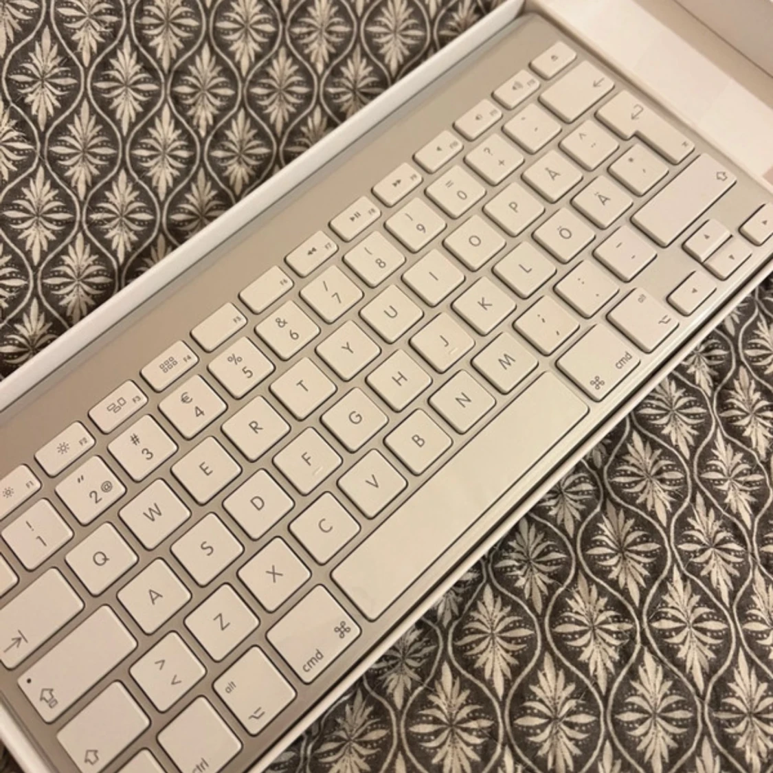 Apple Wireless Keyboard - 1