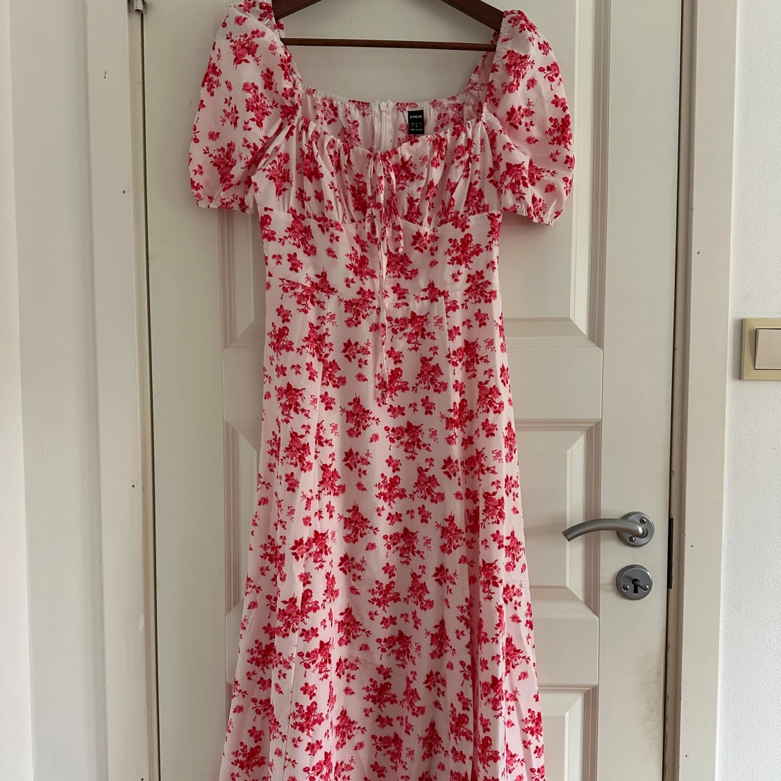 Blommig långklänning från SHEIN - 1