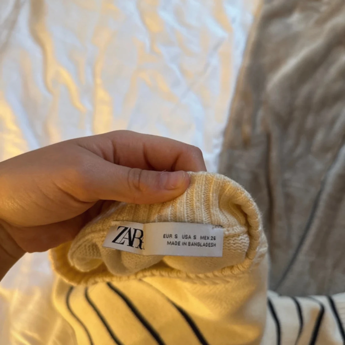 Randig stickad tröja från Zara - 3