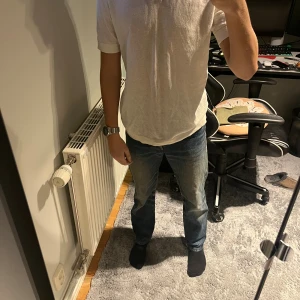 Pikétröja  - Tja, säljer en pikétröja från HM i storlek S. Tveka inte på att ställa frågor om du har några!! Priset är inte skrivit i sten då våga buda!!