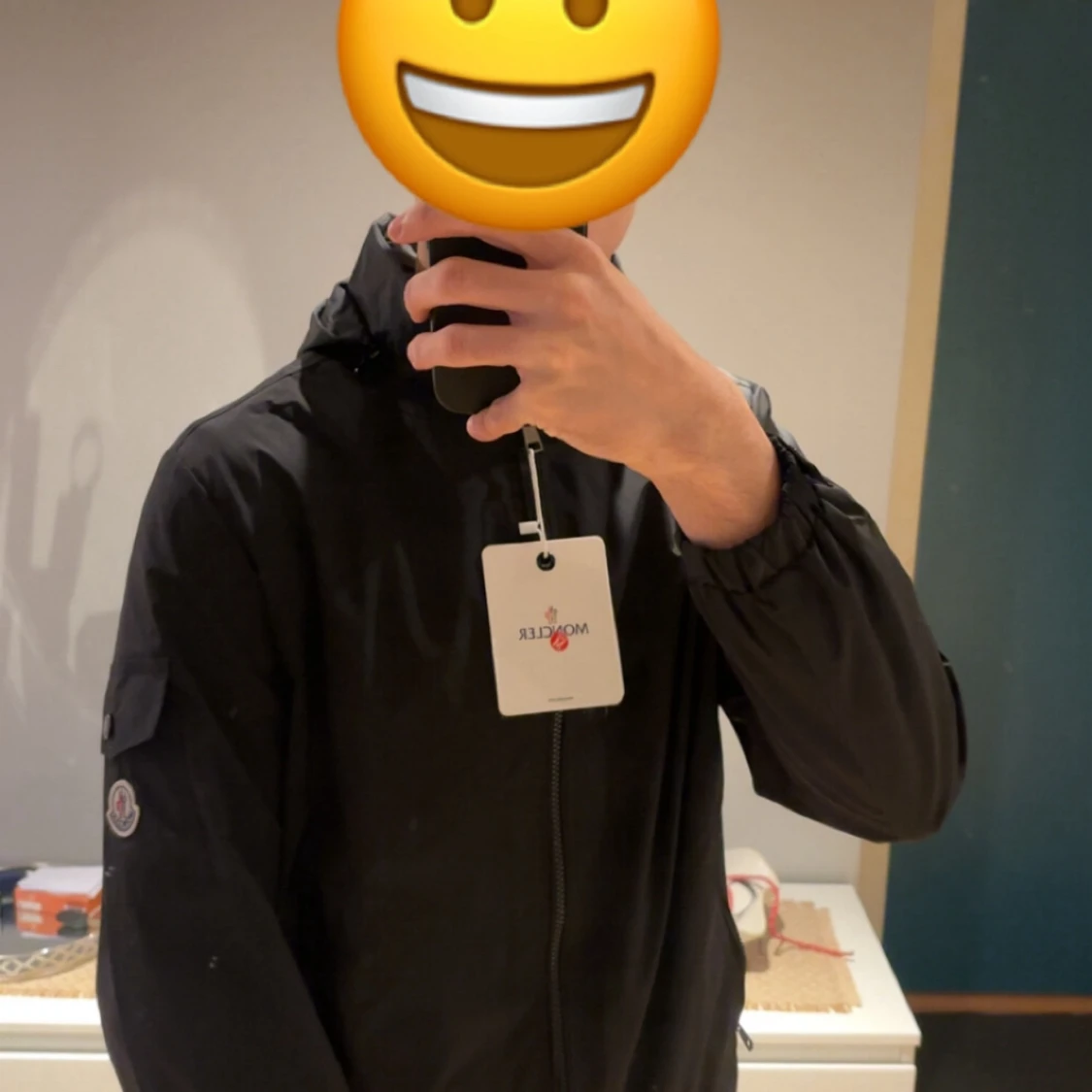 Svart vindjacka från Moncler