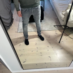 Jack and Jones jeans - Jeans från Jack and Jones | Storlek 30/34 | Mycket bra skick | Snygga jeans för väldigt billigt pris | Skriv till mig vid frågor!📩