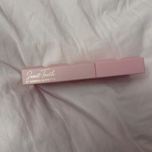 Sabrina Carpenter Sweer tooth - Sweet tooth parfym, 50% kvar av 75ML, nypris för 620kr.