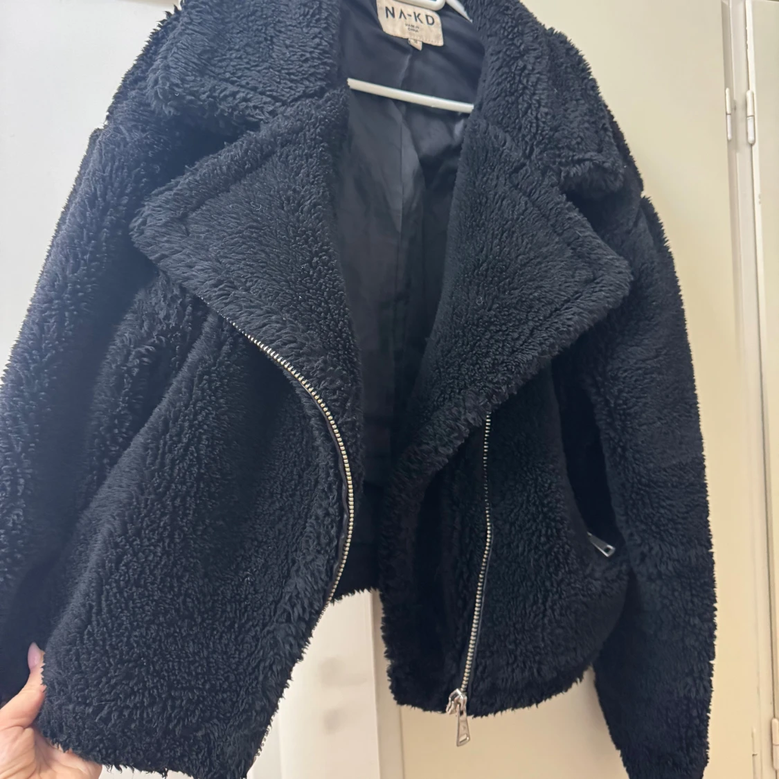Svart teddyjacka - 1