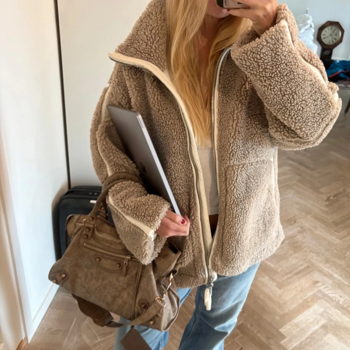 Beige teddyjacka från H&M