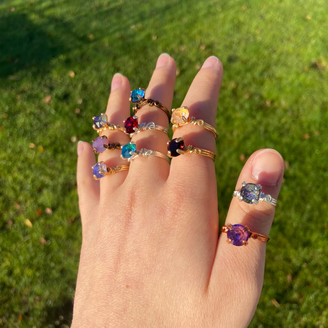 Enkla ringar med färgglada stenar - 1