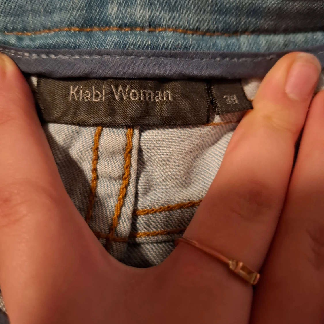 Vintage jeans från beyond retro - 3