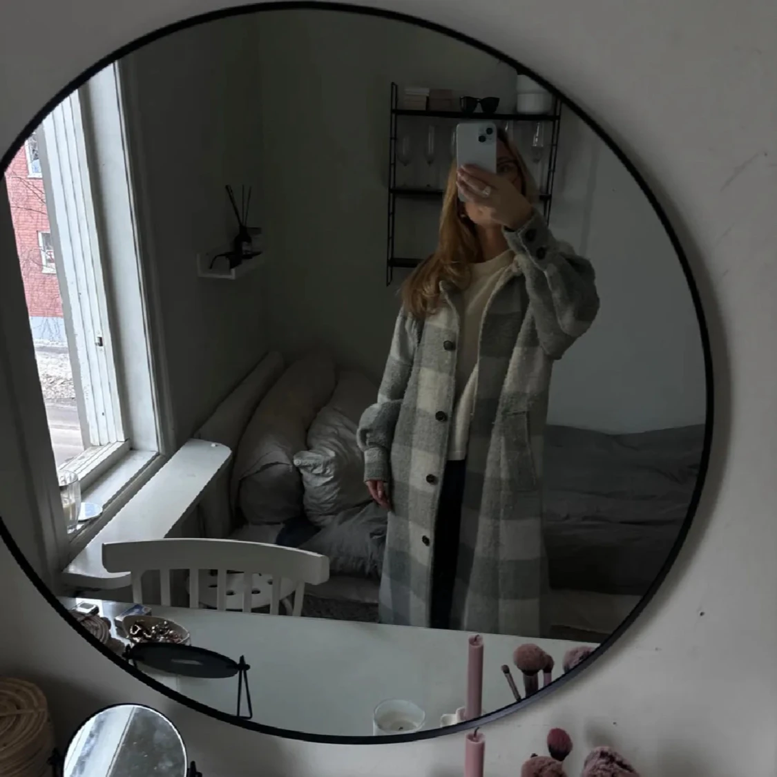 Gråvit rutig kappa - 3