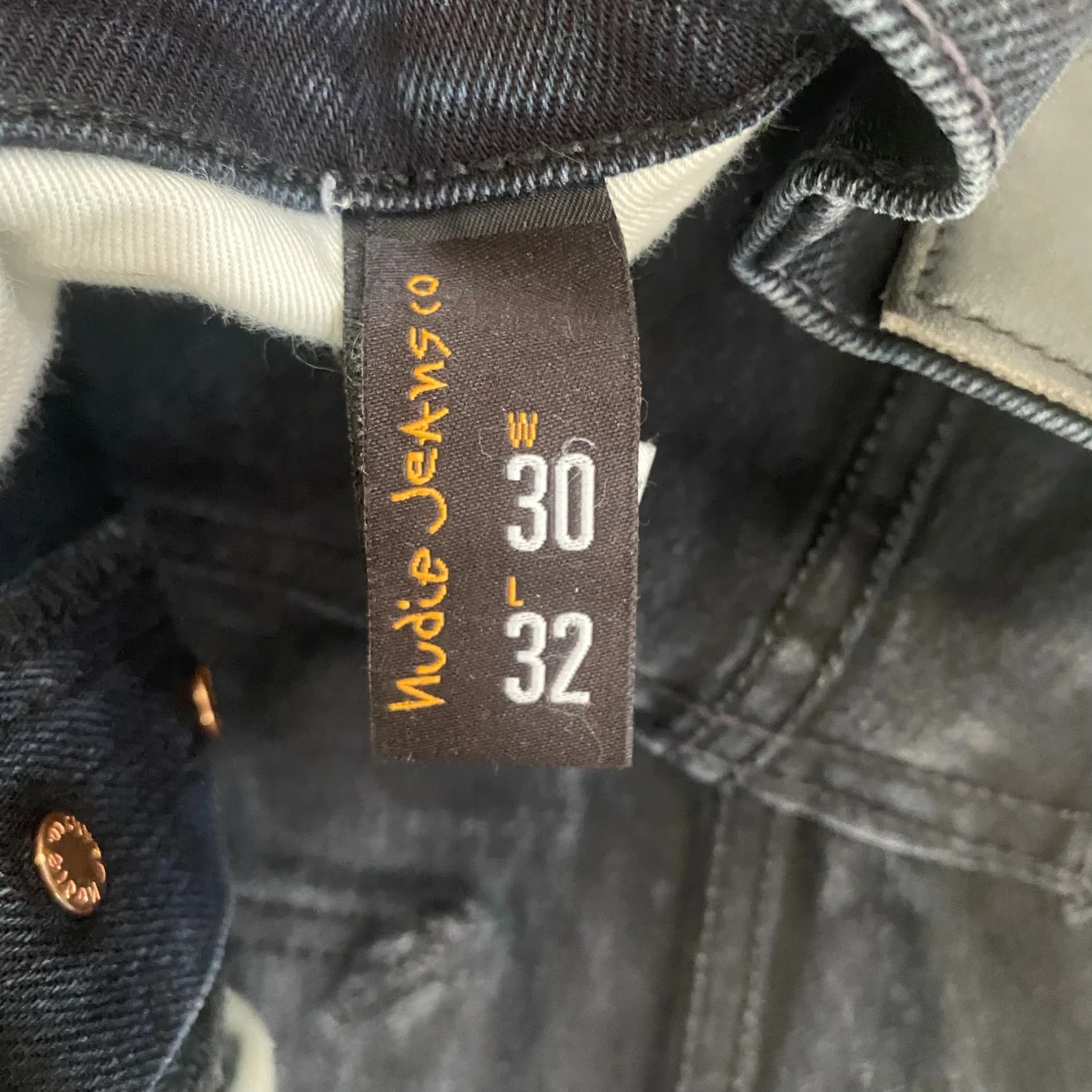 Svarta nudie jeans  - 3